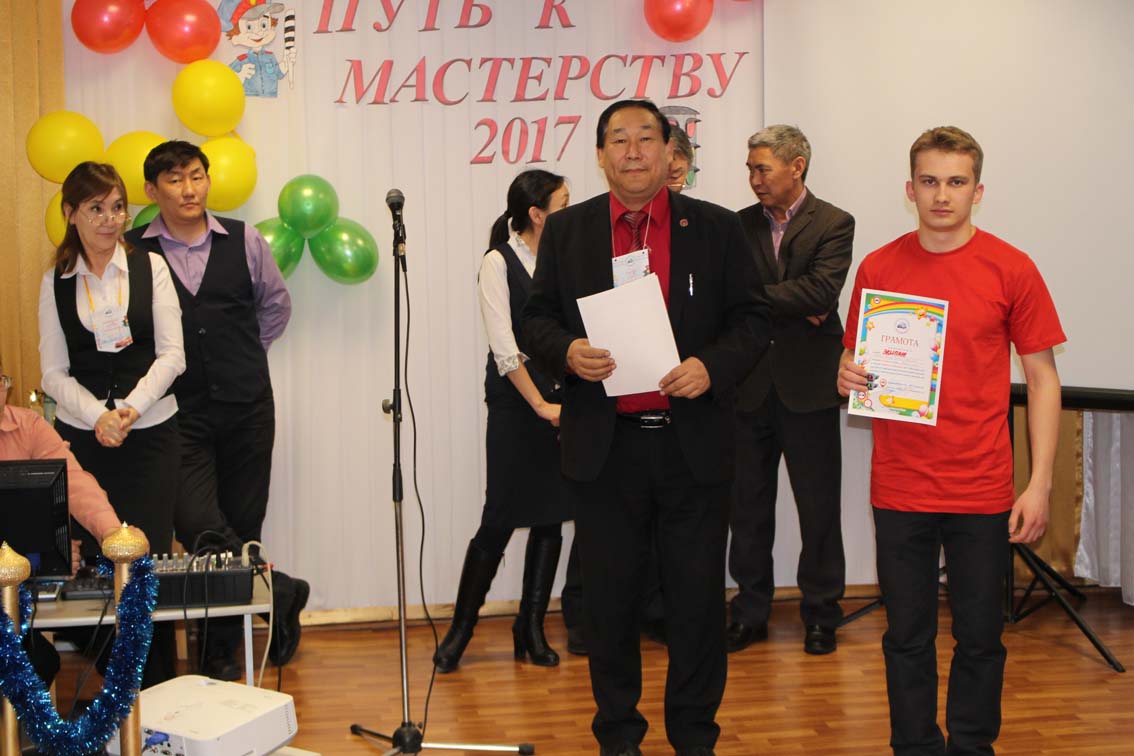 Отломился зуб : что делать, если корень остался в десне - удаление Одежда и гардероб
